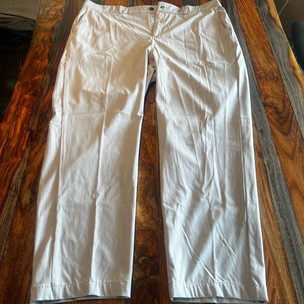 Men’s light grey golf pants - stretchy lightweight material